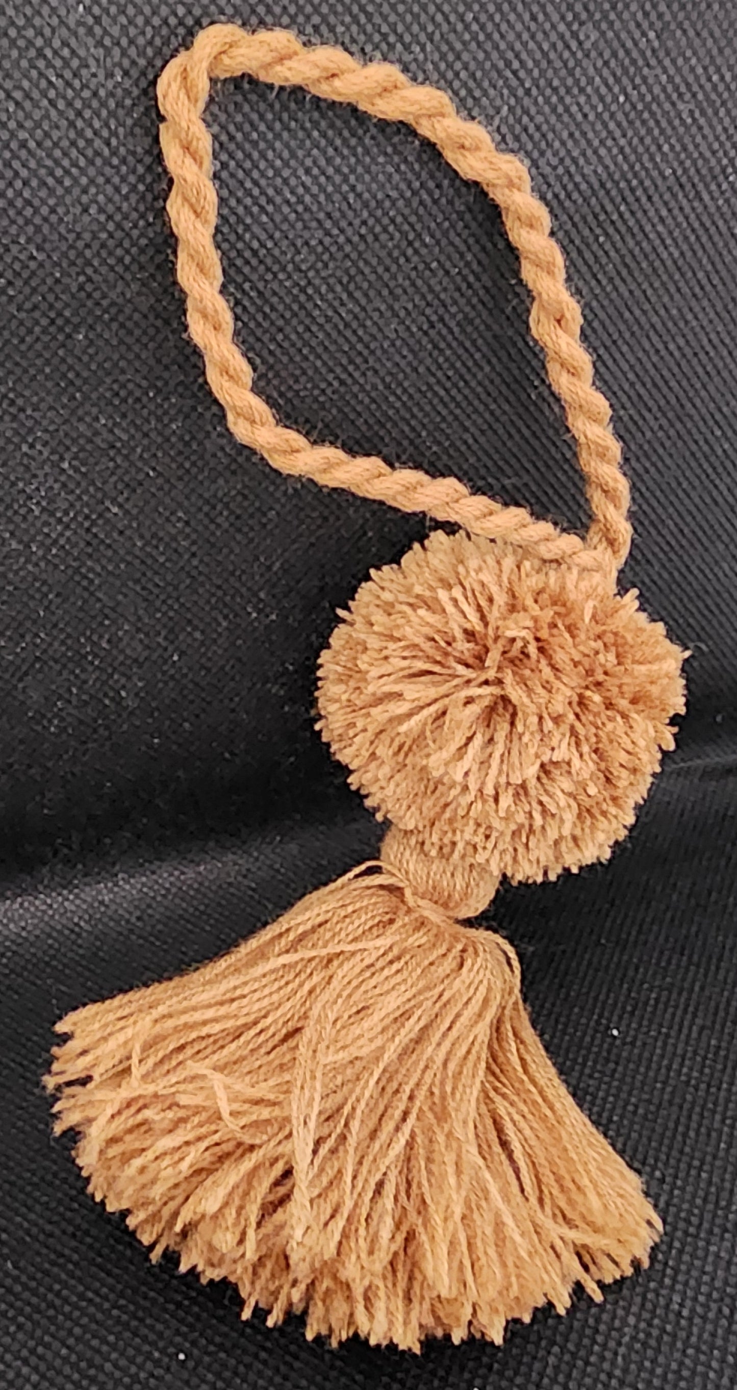 Pom Tassel