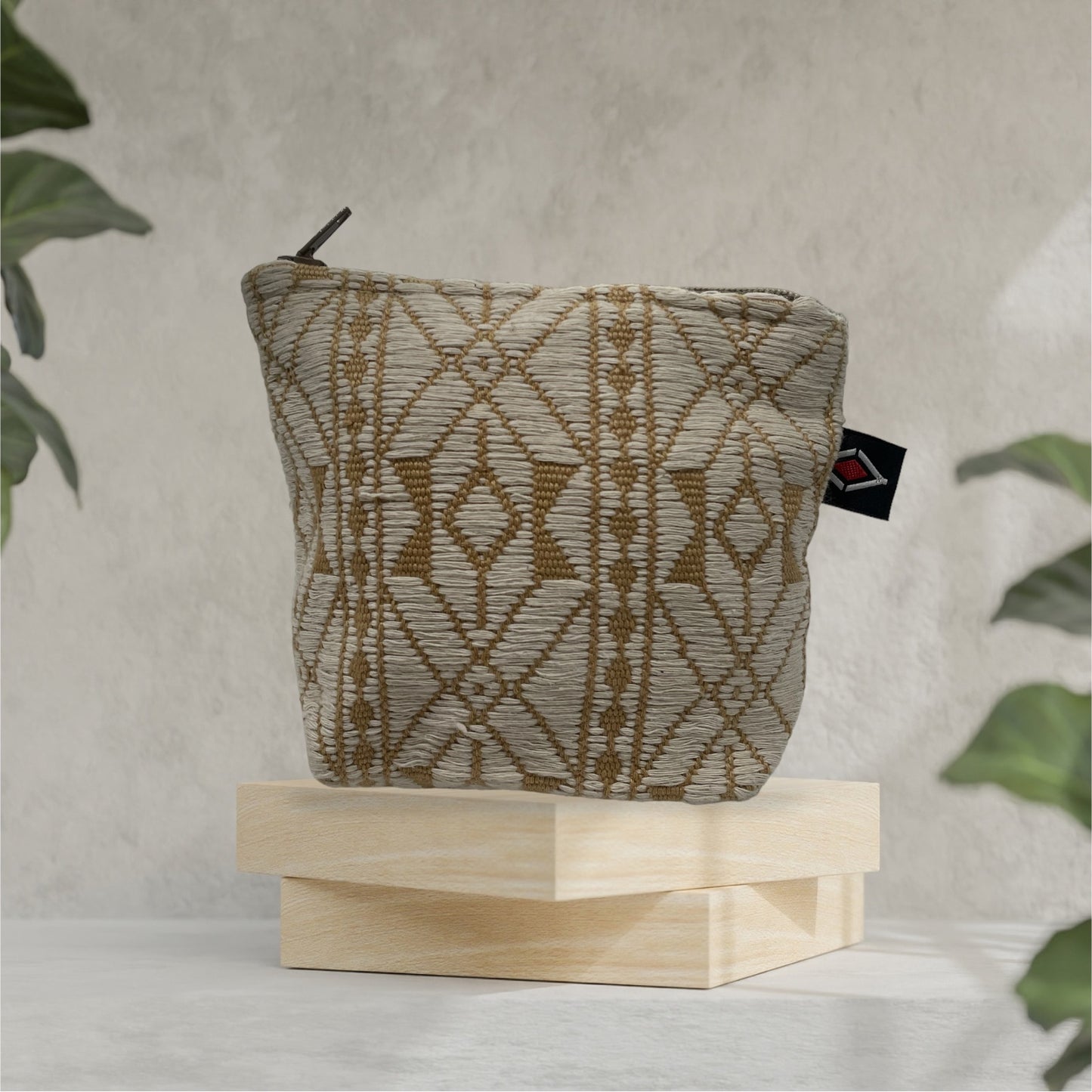 Y'ABAL essentials pouch