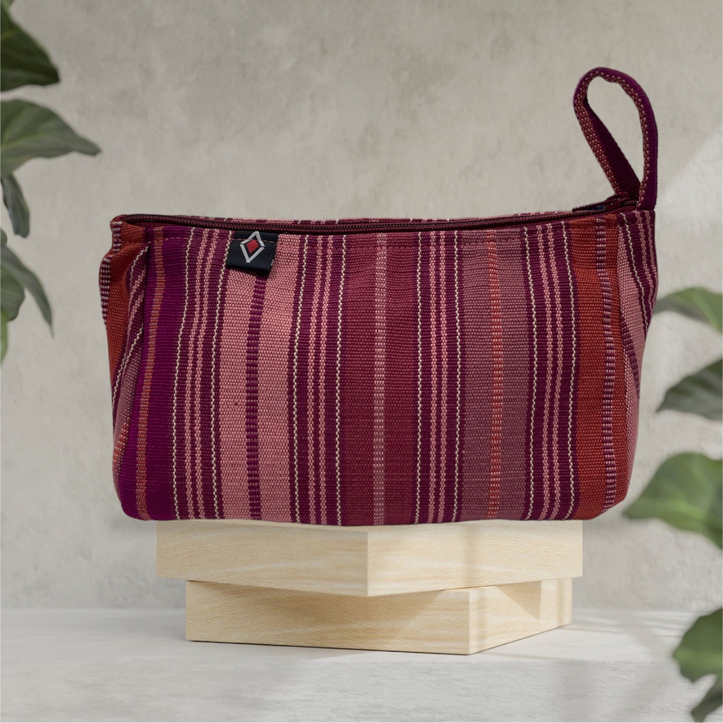Y'ABAL toiletries bag